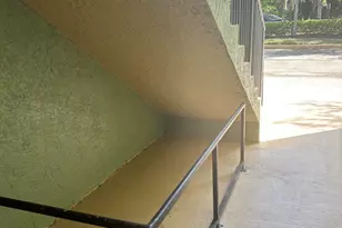 350 Crestwood Cir, Royal Palm Beach, FL 33411 - Photo 27