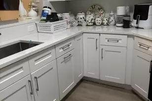 350 Crestwood Cir, Royal Palm Beach, FL 33411 - Photo 33