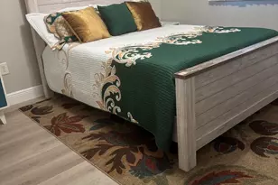 350 Crestwood Cir, Royal Palm Beach, FL 33411 - Photo 13