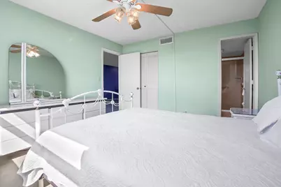 689 NE 6th Court, Unit #4080, Boynton Beach, FL 33435 - Photo 17