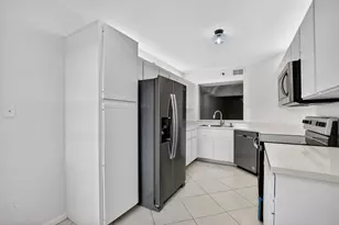 23344 Carolwood Ln, Boca Raton, FL 33428 - Photo 3