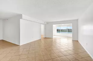 14096 Huntington Pointe Dr, Delray Beach, FL 33484 - Photo 11