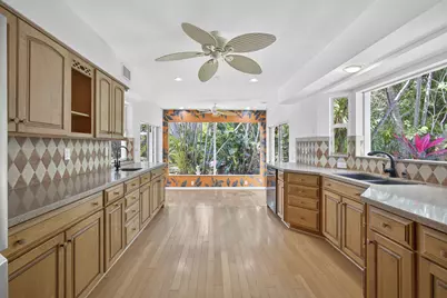 8855 N Bates Road, Palm Beach Gardens, FL 33418 - Photo 15