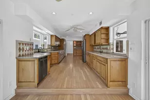 8855 N Bates Rd, Palm Beach Gardens, FL 33418 - Photo 19