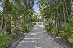 8855 N Bates Rd, Palm Beach Gardens, FL 33418 - Photo 3