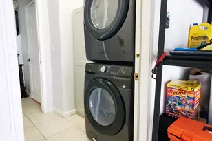 2356 Center Stone Ln, Riviera Beach, FL 33404 - Photo 27