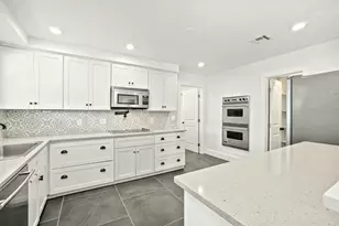 711 SW 25th Pl, Boynton Beach, FL 33435 - Photo 13