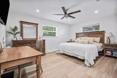 711 SW 25th Place, Boynton Beach, FL 33435 - Photo 45