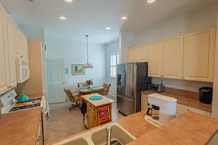 307 NW Clearview Ct, Port Saint Lucie, FL 34986 - Photo 7