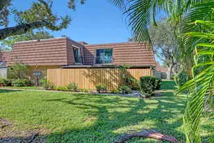 1415 14th Ln, Palm Beach Gardens, FL 33418 - Photo 5