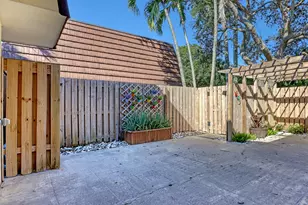 1415 14th Ln, Palm Beach Gardens, FL 33418 - Photo 11