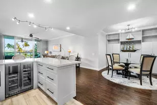 2650 Lake Shore Dr, Riviera Beach, FL 33404 - Photo 7