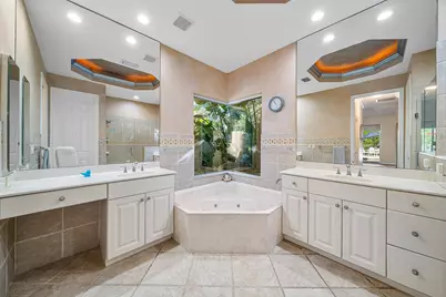 18670 SE Lakeside Way, Jupiter, FL 33469 - Photo 23