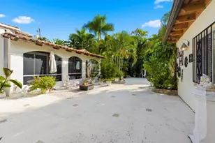 281 Granada Rd, West Palm Beach, FL 33401 - Photo 5