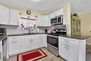 211 Meadows Dr, Boynton Beach, FL 33436 - Photo 15