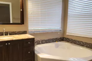 509 Alejandro Ln, West Palm Beach, FL 33413 - Photo 11