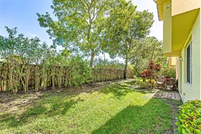 3246 Mirella Drive, Riviera Beach, FL 33404 - Photo 29
