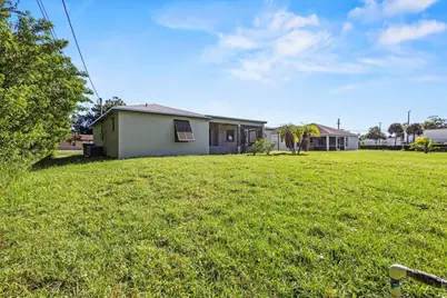 2174 SW Larchmont Lane, Port Saint Lucie, FL 34984 - Photo 31