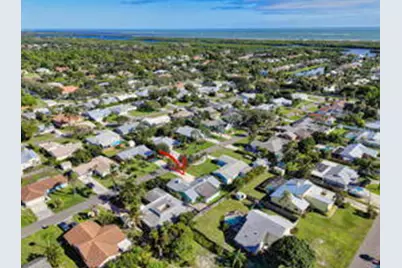 8064 SE Carlton Street, Hobe Sound, FL 33455 - Photo 3