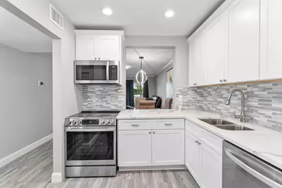 118 Lake Constance Drive, West Palm Beach, FL 33411 - Photo 1