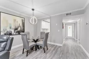 118 Lake Constance Dr, West Palm Beach, FL 33411 - Photo 3