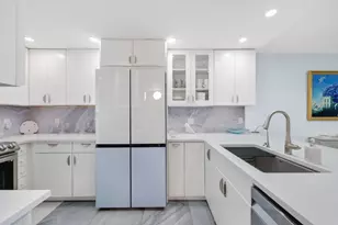 12 Royal Palm Way #605, Boca Raton, FL 33432 - Photo 3