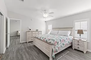 8101 Long Dr, Port Saint Lucie, FL 34952 - Photo 21