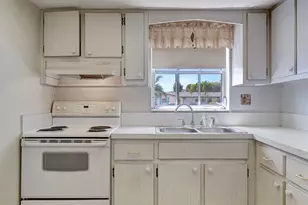 2966 Ashley Dr E, West Palm Beach, FL 33415 - Photo 13