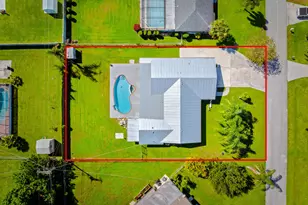 388 SE Tranquilla Ave, Port Saint Lucie, FL 34983 - Photo 41