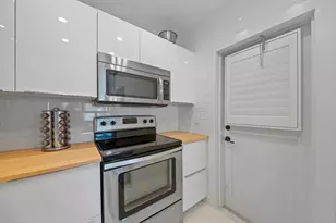 900 Atlantic Shores Blvd, Hallandale Beach, FL 33009 - Photo 9