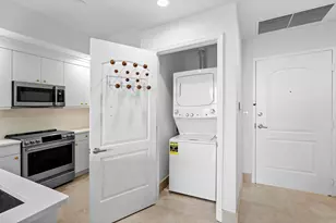 801 S Olive Ave, West Palm Beach, FL 33401 - Photo 11