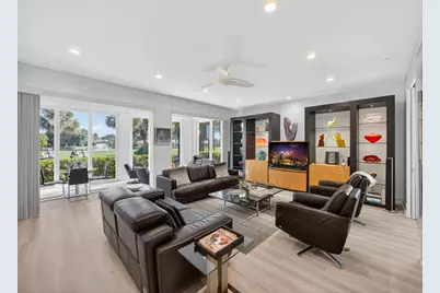 118 Palm Point Circle, Unit #B, Palm Beach Gardens, FL 33418 - Photo 3