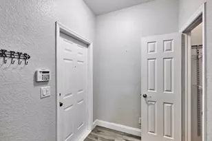 105 E Pigeon Plum Dr, Jupiter, FL 33458 - Photo 5