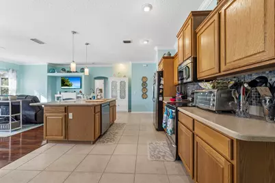 668 SE Walters Terrace, Port Saint Lucie, FL 34983 - Photo 11