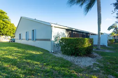 2641 Gately Drive W, Unit #1906, West Palm Beach, FL 33415 - Photo 23