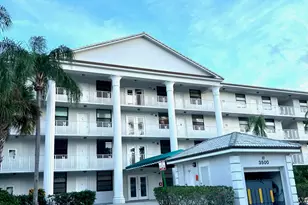 3500 Whitehall Dr N Unit, West Palm Beach, FL 33401 - Photo 3