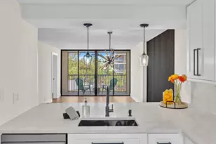 21 Royal Palm Way, Boca Raton, FL 33432 - Photo 1