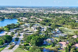 3435 SE Putnam Ct, Stuart, FL 34997 - Photo 3