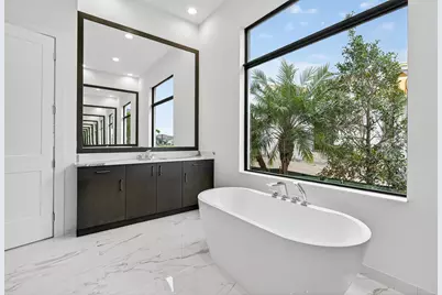 9144 Coral Isles Cir Circle, Palm Beach Gardens, FL 33412 - Photo 7