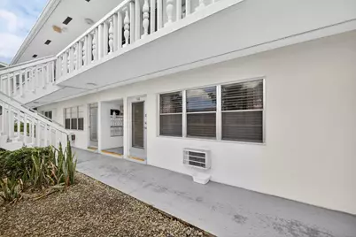 150 Coventry G, West Palm Beach, FL 33417 - Photo 1