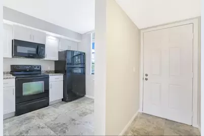 3636 Whitehall Drive, Unit #401, West Palm Beach, FL 33401 - Photo 3