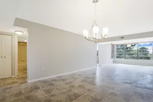 3636 Whitehall Dr, West Palm Beach, FL 33401 - Photo 5