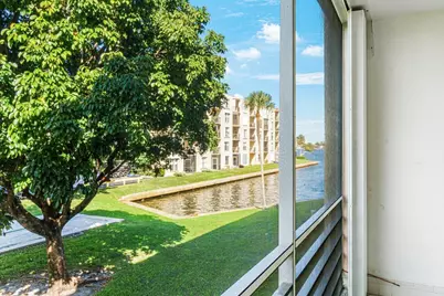 200 Waterway Drive S, Unit #202, Lantana, FL 33462 - Photo 3