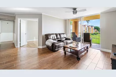 135 Yacht Club Way, Unit #204, Hypoluxo, FL 33462 - Photo 5