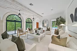 206 Phipps Plaza, Palm Beach, FL 33480 - Photo 3