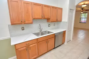 2116 SE Eatonville Dr, Port Saint Lucie, FL 34952 - Photo 7