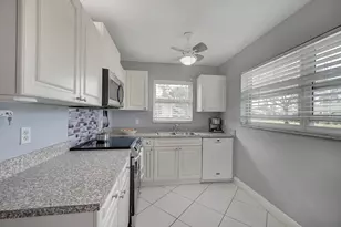 227 Cardinal Ln, Delray Beach, FL 33445 - Photo 9