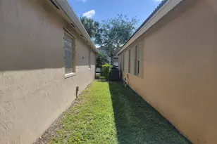 6585 Lurais Dr, Lake Worth, FL 33463 - Photo 35