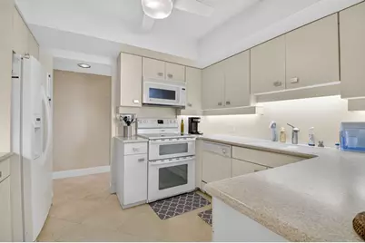 120 S Ocean Boulevard, Unit #2-B, Delray Beach, FL 33483 - Photo 11