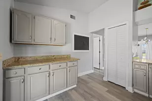 2230 SE Dill Ln, Port Saint Lucie, FL 34952 - Photo 9
